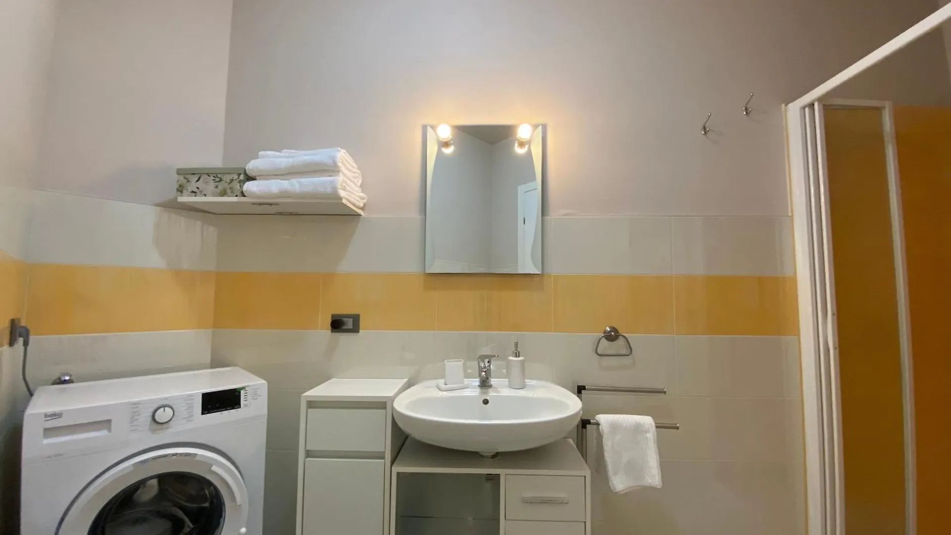 M.D.A. Apartment Toscolano Maderno 0*,  Italy